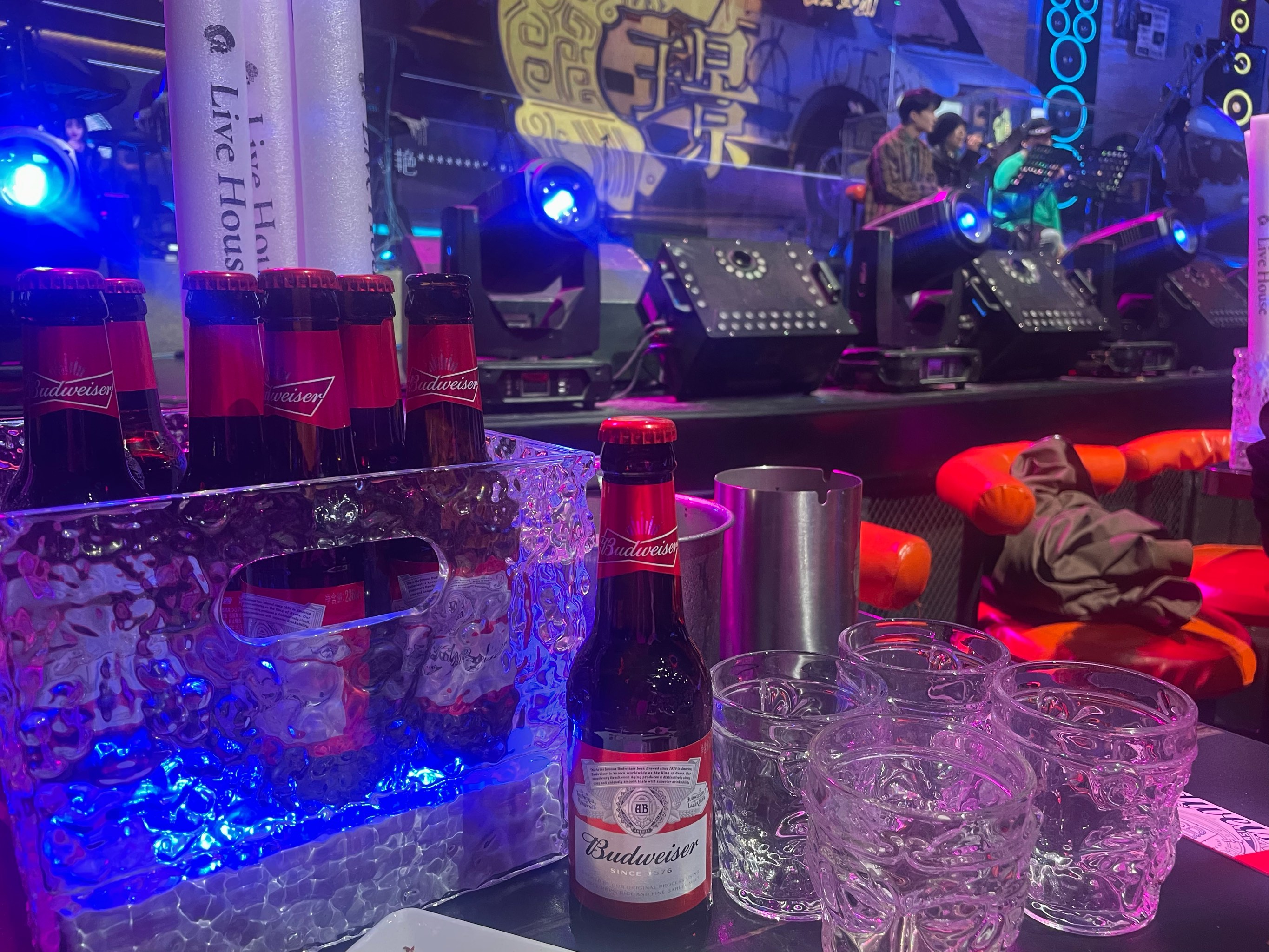 赣州商务KTV每小时价位查询-寻乌县ktv预定